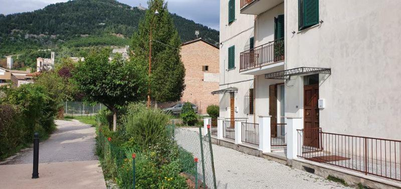 Casa Guastuglia Apartman Gubbio Kültér fotó